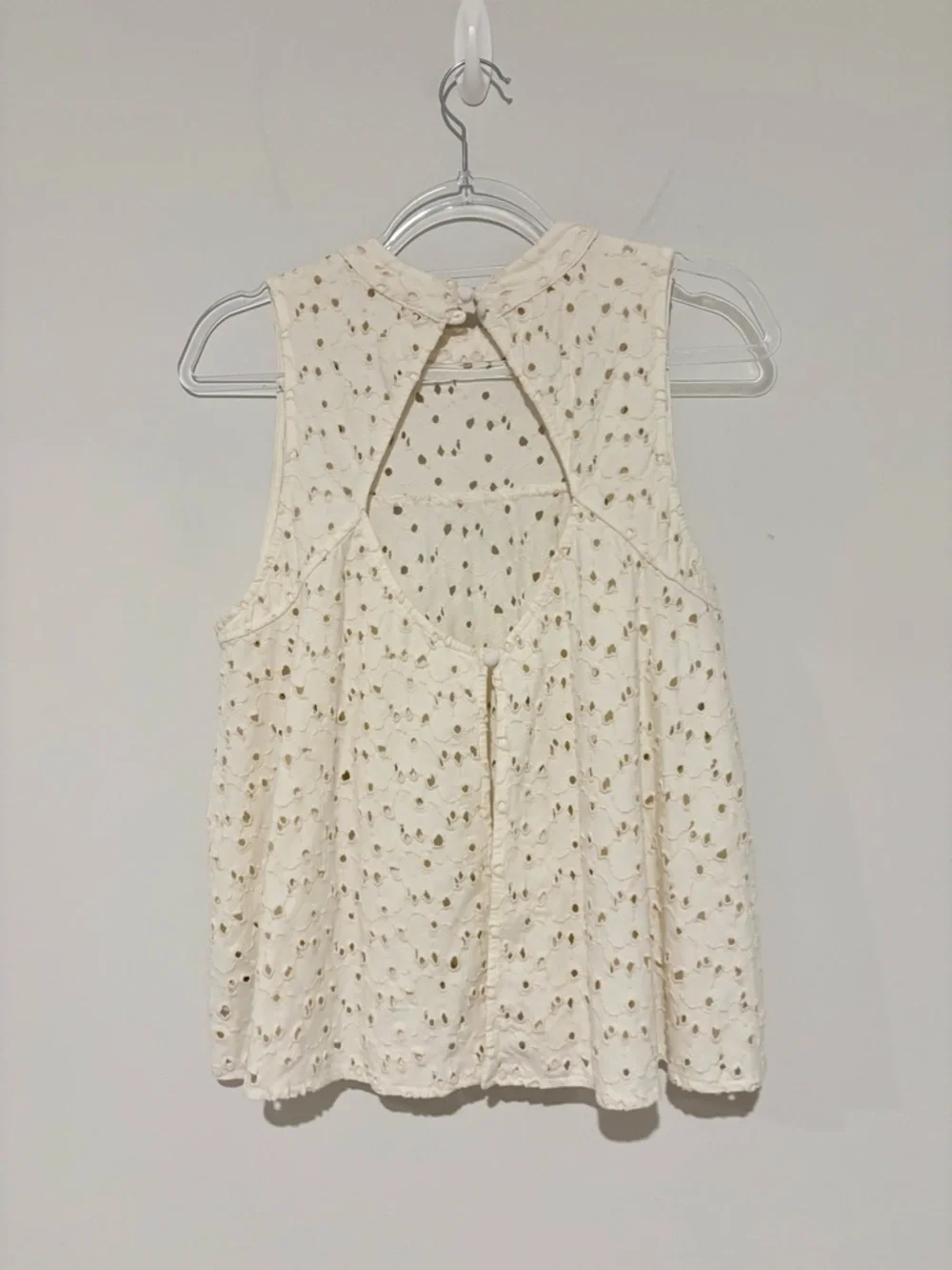 Free People Eyelet Keyhole Tank Top Ivory size Large - Picture 3 of 8